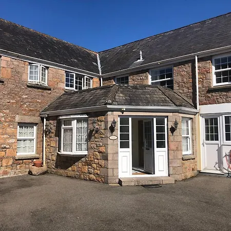 Spacious Countryside Maisonette Vakantiehuis Trinity